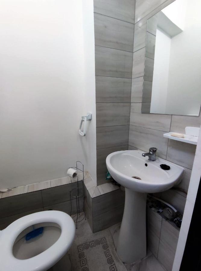 Lake And Park View Residence ブカレスト エクステリア 写真
